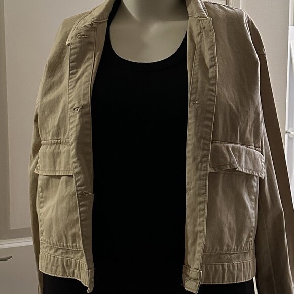 Women's Gap Denim Jacket Size xl NWT - Picture 2 of 8